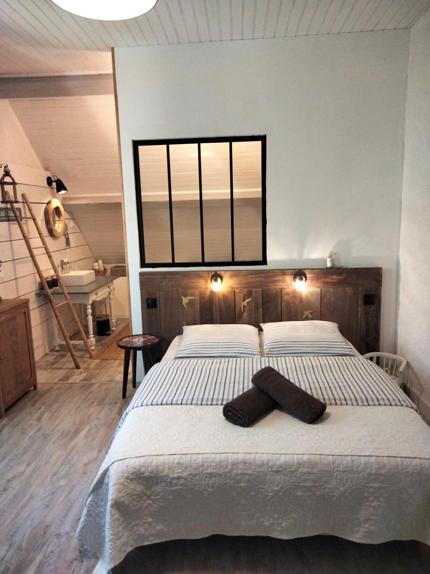 Pontours Chambre Telma 2 Pers Avec Piscine "Mon Lit Au Pre" Couples Ou Femmes Seulement מראה חיצוני תמונה